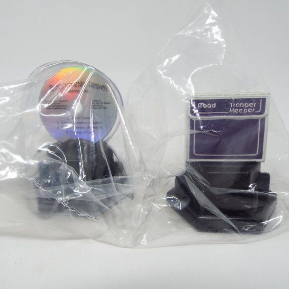 Trivial Pursuit Totally 80's Replacement Pawns Item# 158 - Picture 4 of 5